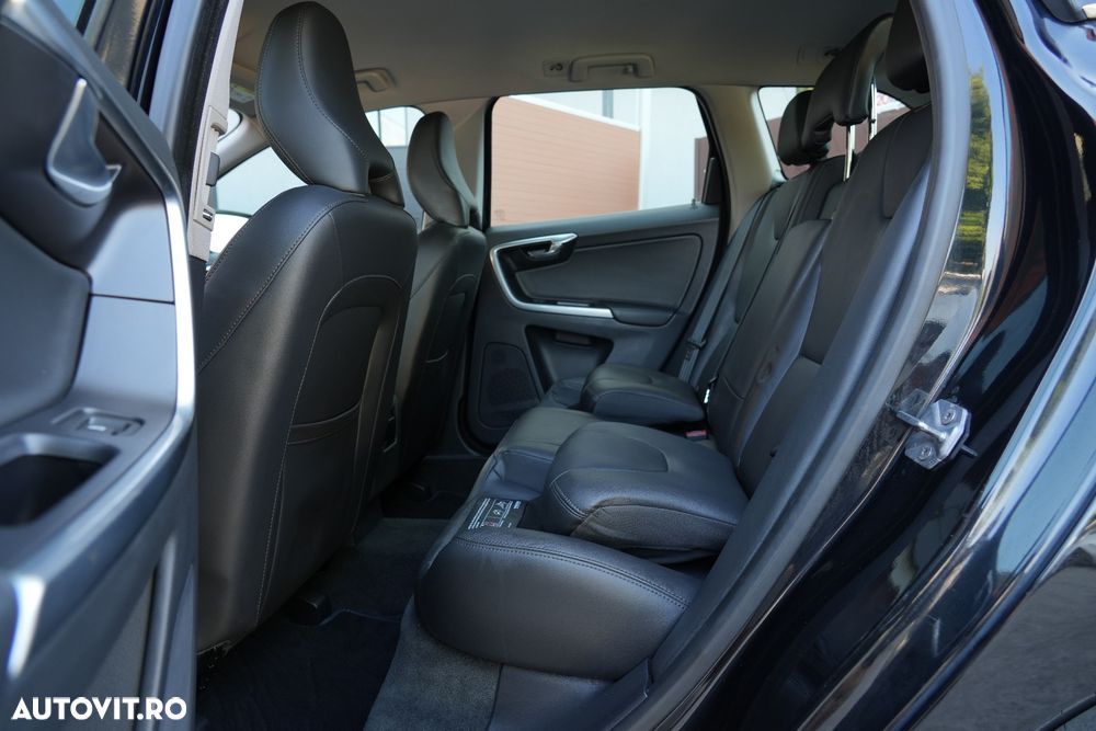 Volvo XC 60 D4 Geartronic Summum - 38