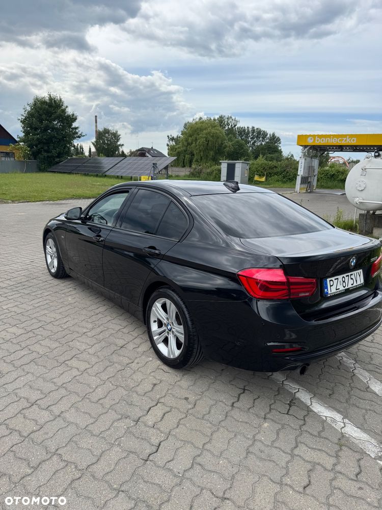 BMW Seria 3 318i Sport Line - 3