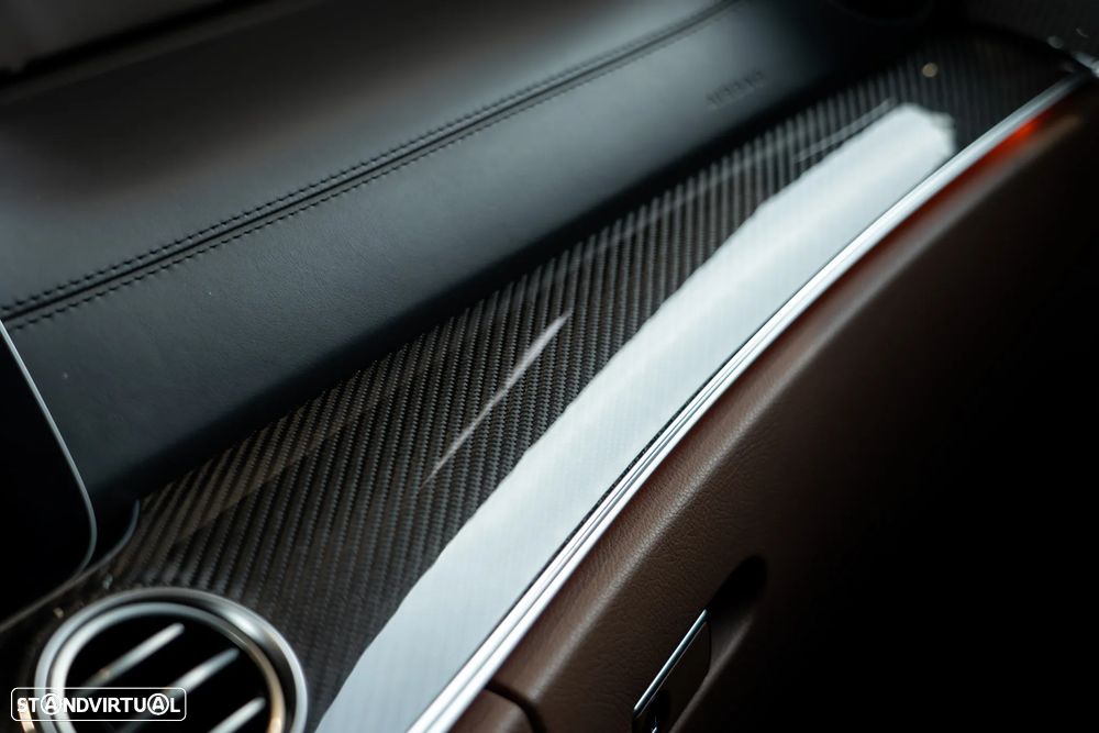 Mercedes-Benz E 63 AMG S 4Matic+ 9G-TRONIC - 30