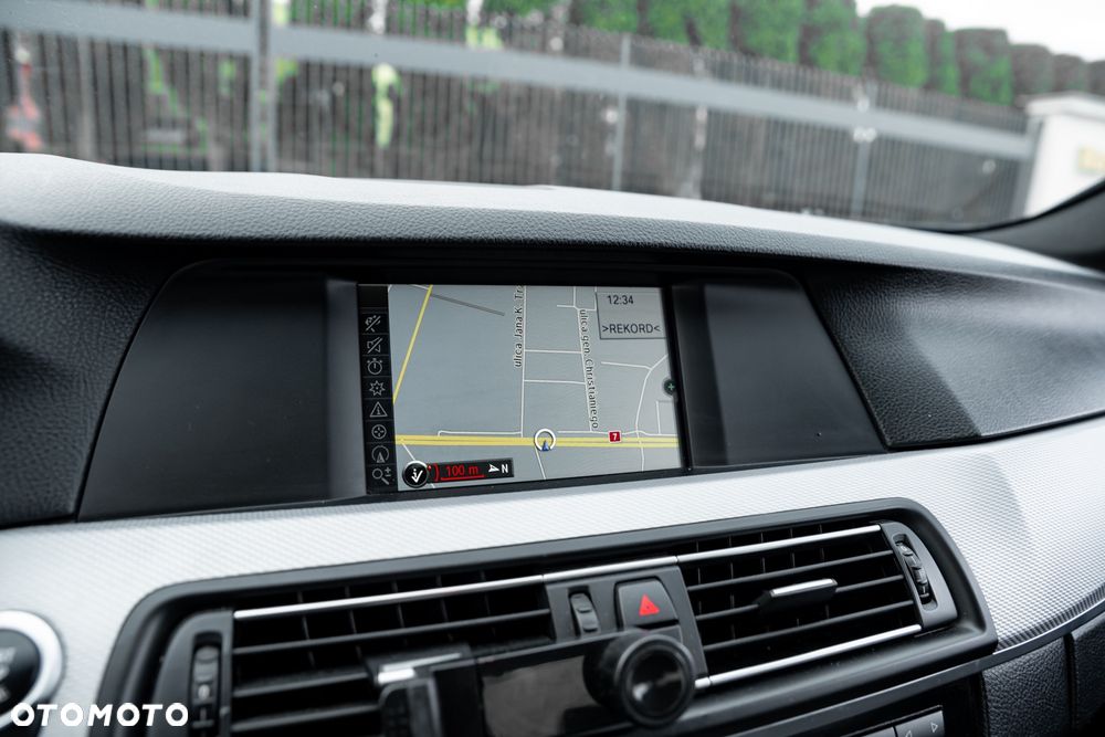 BMW Seria 5 ver-xdrive20d - 36