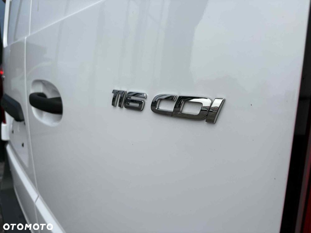 Mercedes-Benz Vito - 10
