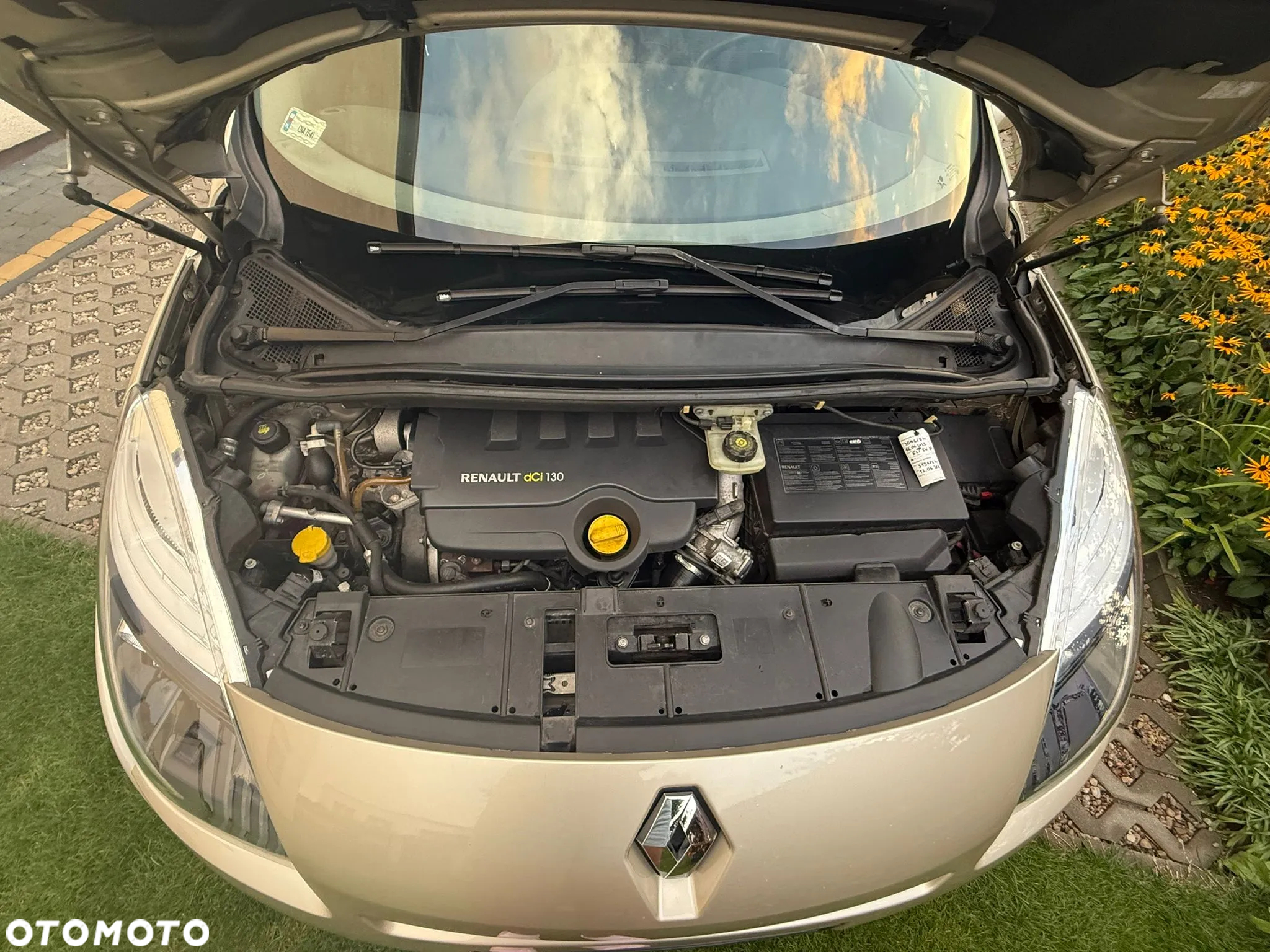 Renault Scenic 1.9 dCi Privilege - 8