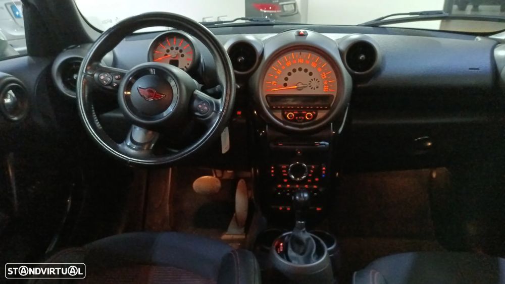 MINI Countryman Cooper Auto - 12