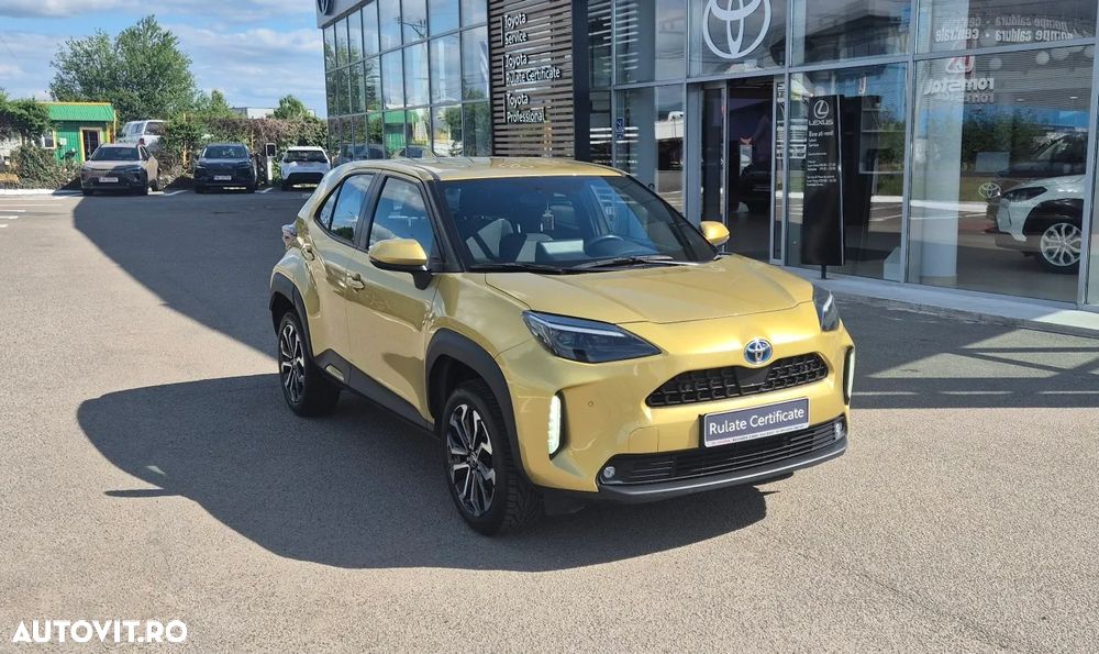 Toyota Yaris Cross 1.5 VVT-i HSD 4x2 Dynamic - 2