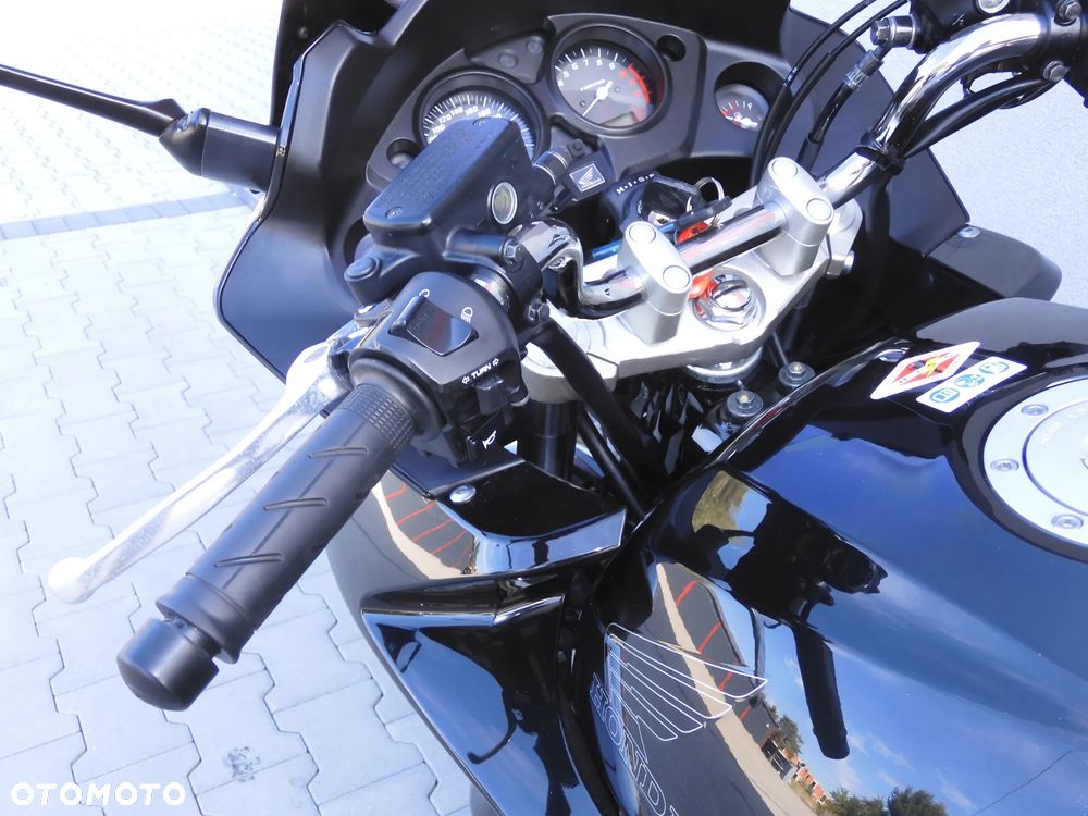 Honda CBF - 30