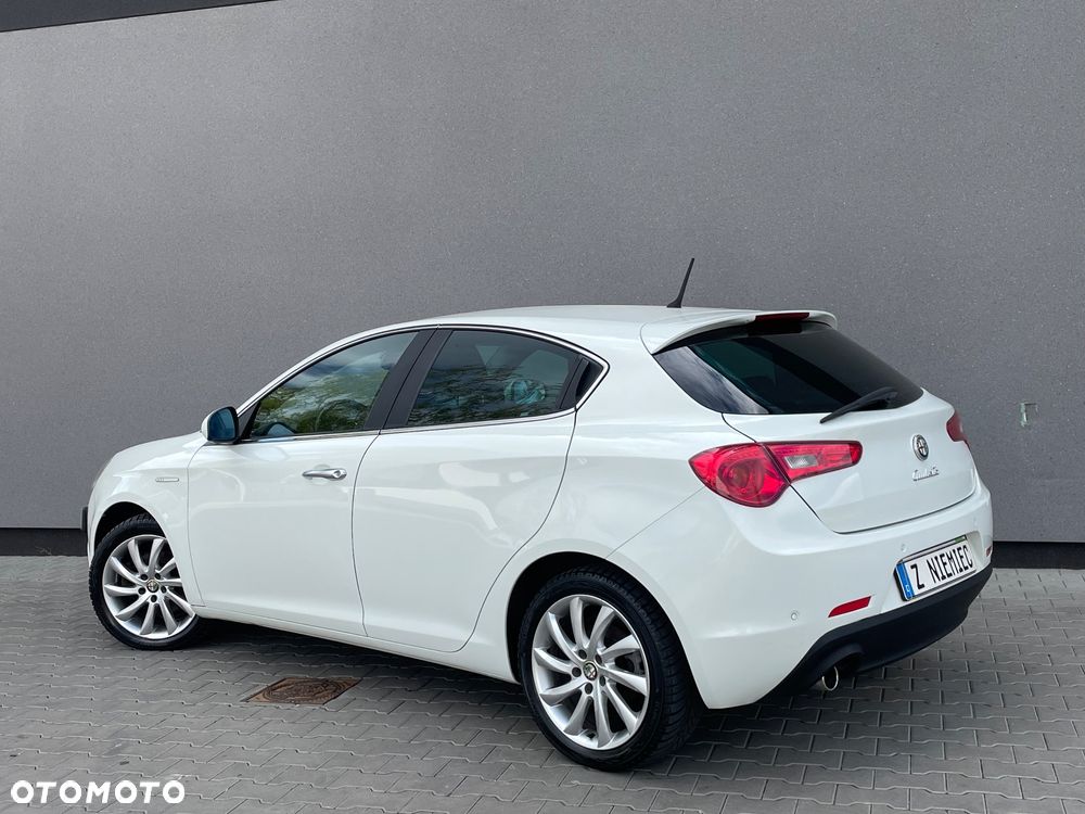 Alfa Romeo Giulietta - 11