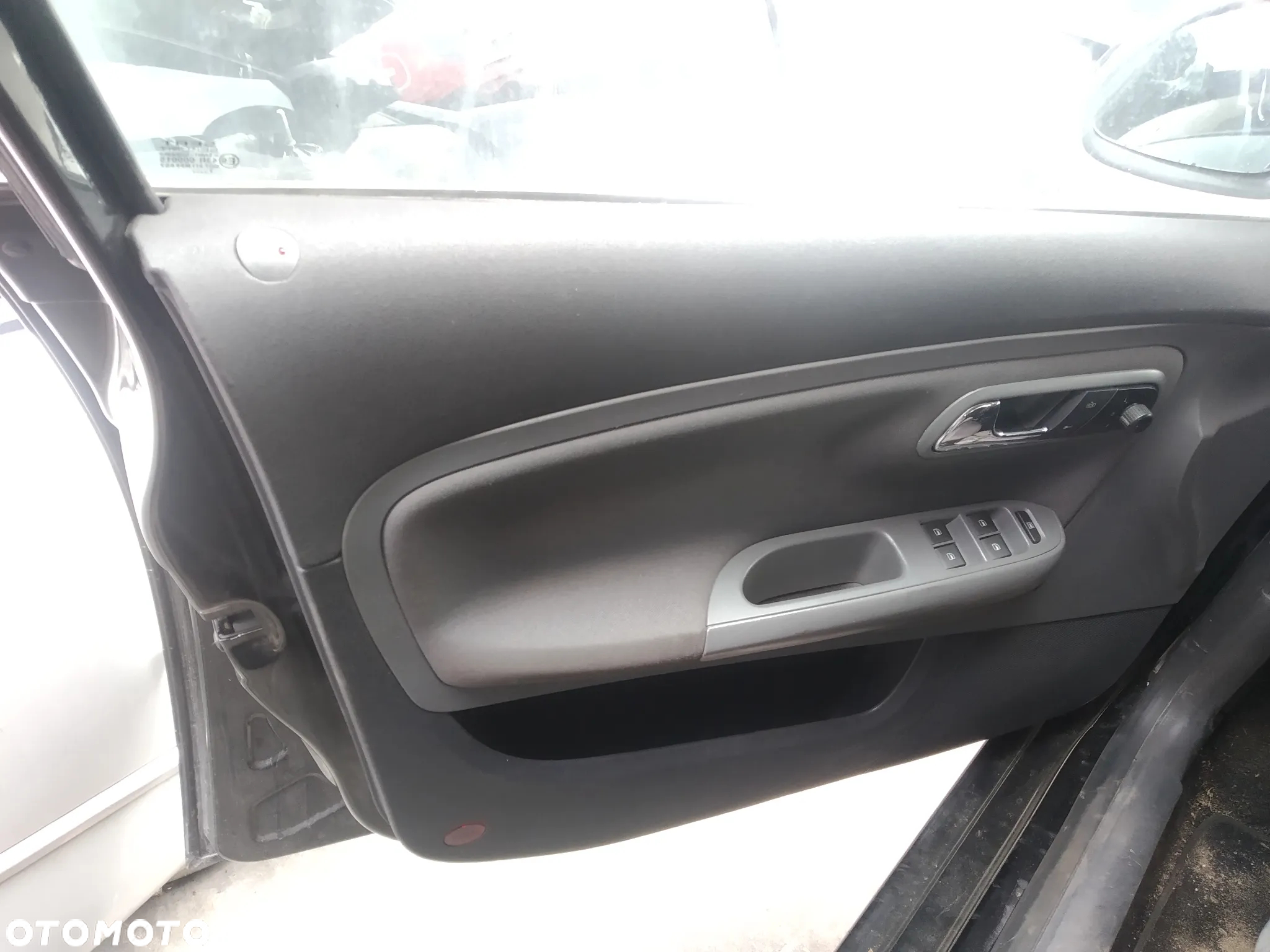 SEAT IBIZA 05-08 LIFT 1.4 TDI BNV - SKRZYNKA BEZPIECZNIKÓW - 38