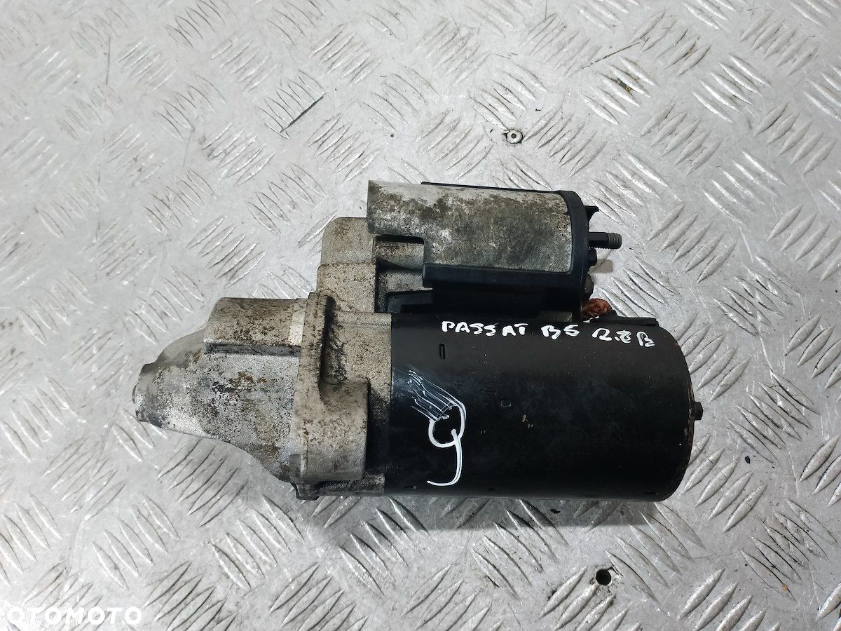 ROZRUSZNIK VW PASSAT B5 078911023D 0001108174 BOSCH 2.8 V6 - 1