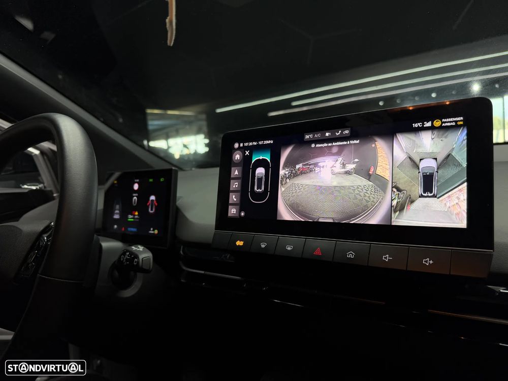 MG MG4 64 kWh Luxury - 19