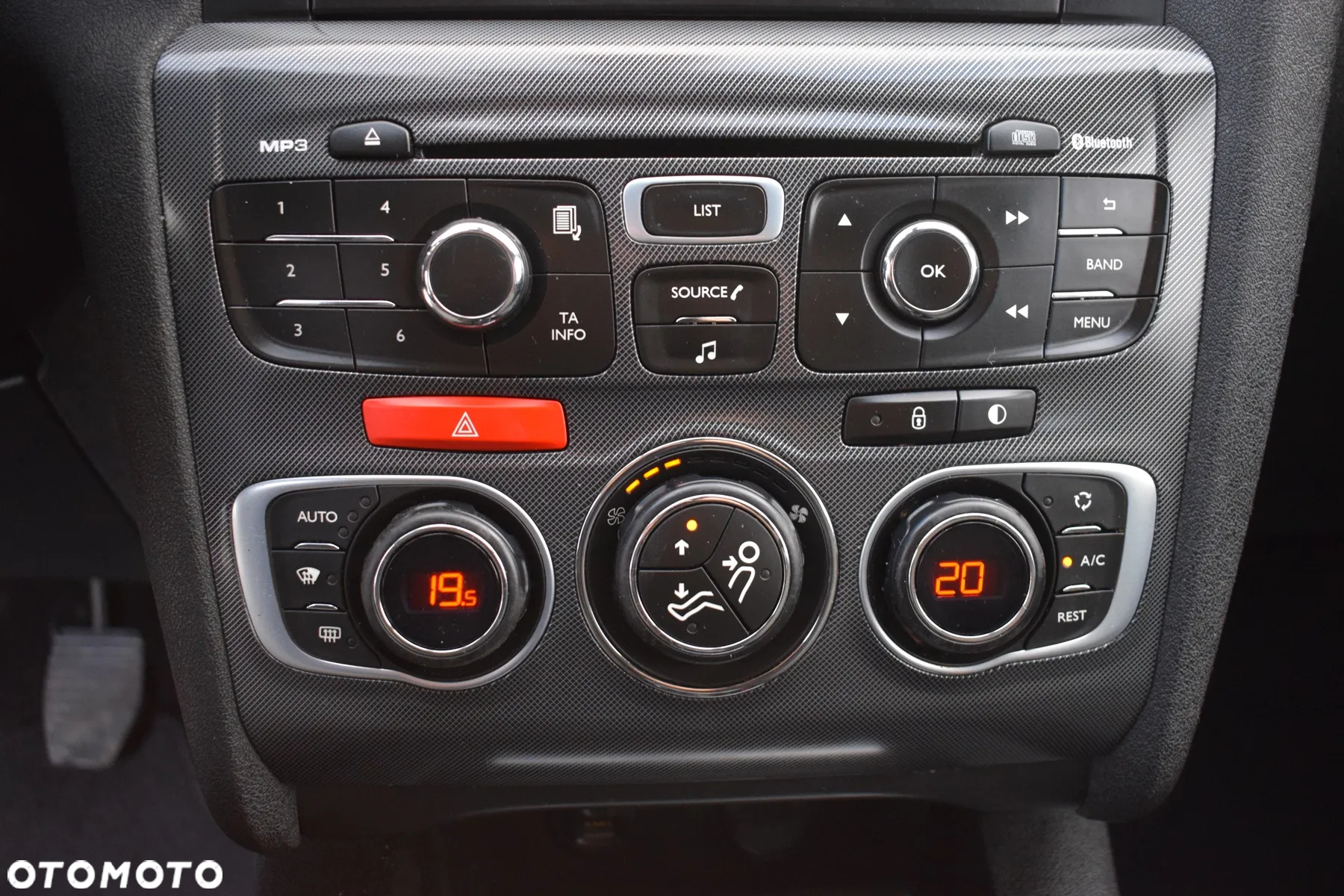 Citroën C4 1.2 PureTech Business Edition S&S - 24