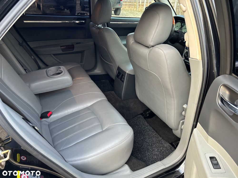 Chrysler 300C 5.7 Automatik - 13