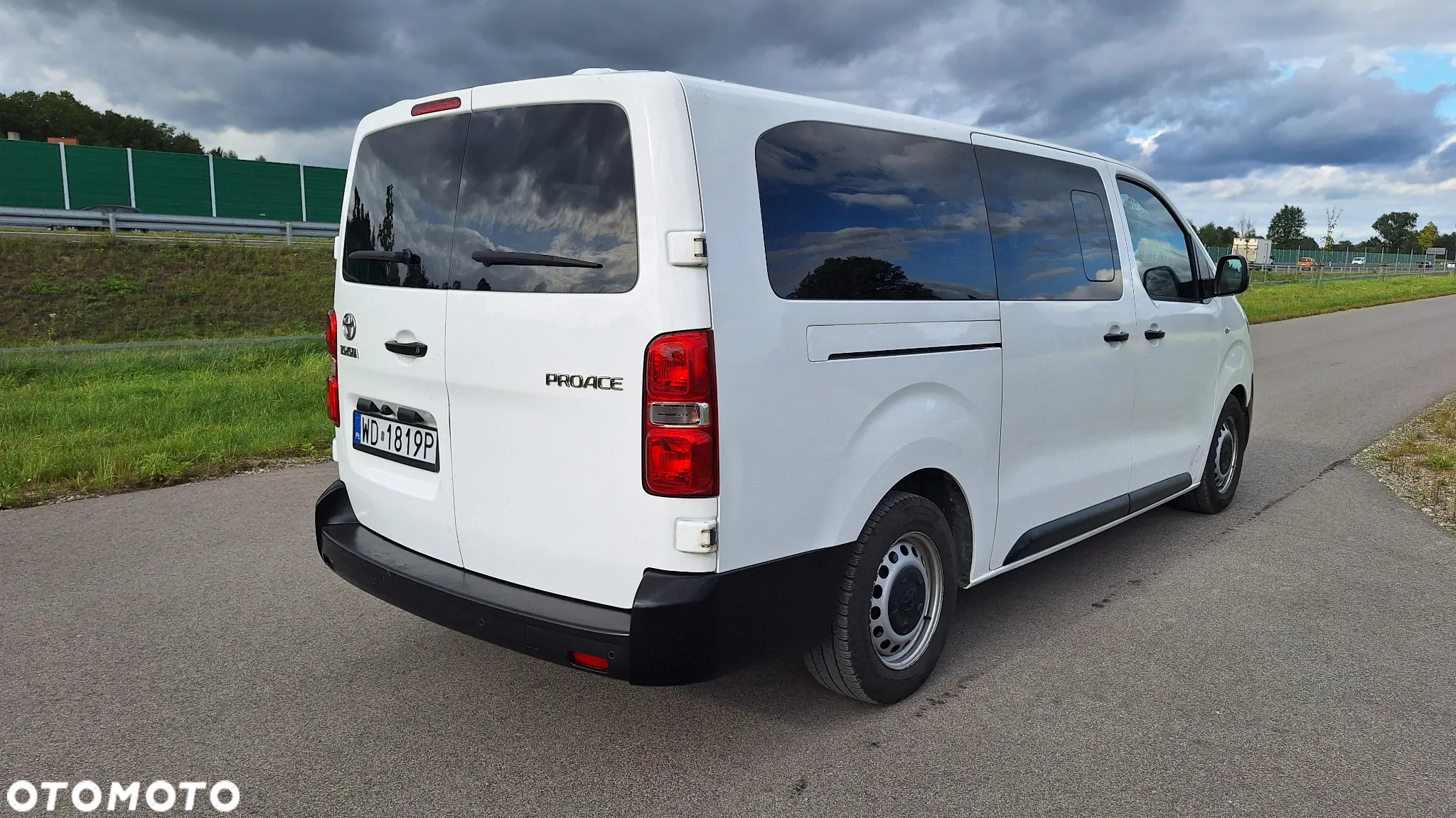 Toyota Proace Verso 2.0 D4-D Long Business - 2