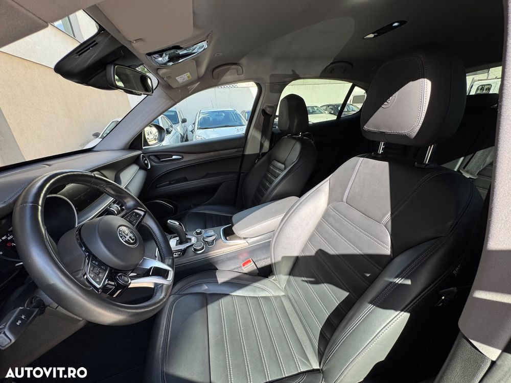 Alfa Romeo Stelvio 2.0 Turbo AWD AT8 Estrema - 13