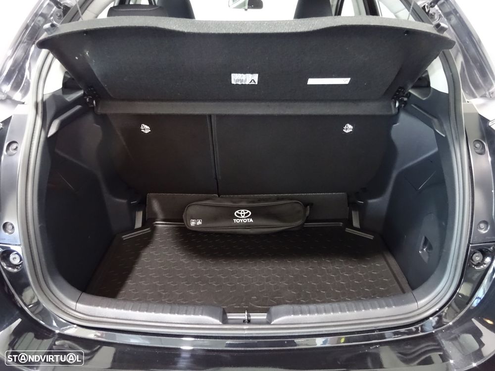 Toyota Yaris 1.5 HDF Comfort Plus - 11