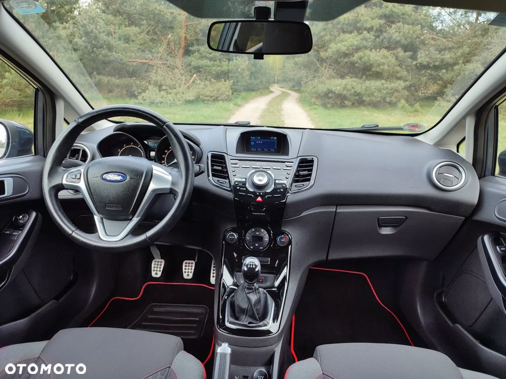 Ford Fiesta 1.0 EcoBoost STart-Stop ST-LINE - 29
