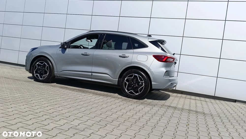 Ford Kuga 1.5 EcoBoost FWD ST-Line - 10