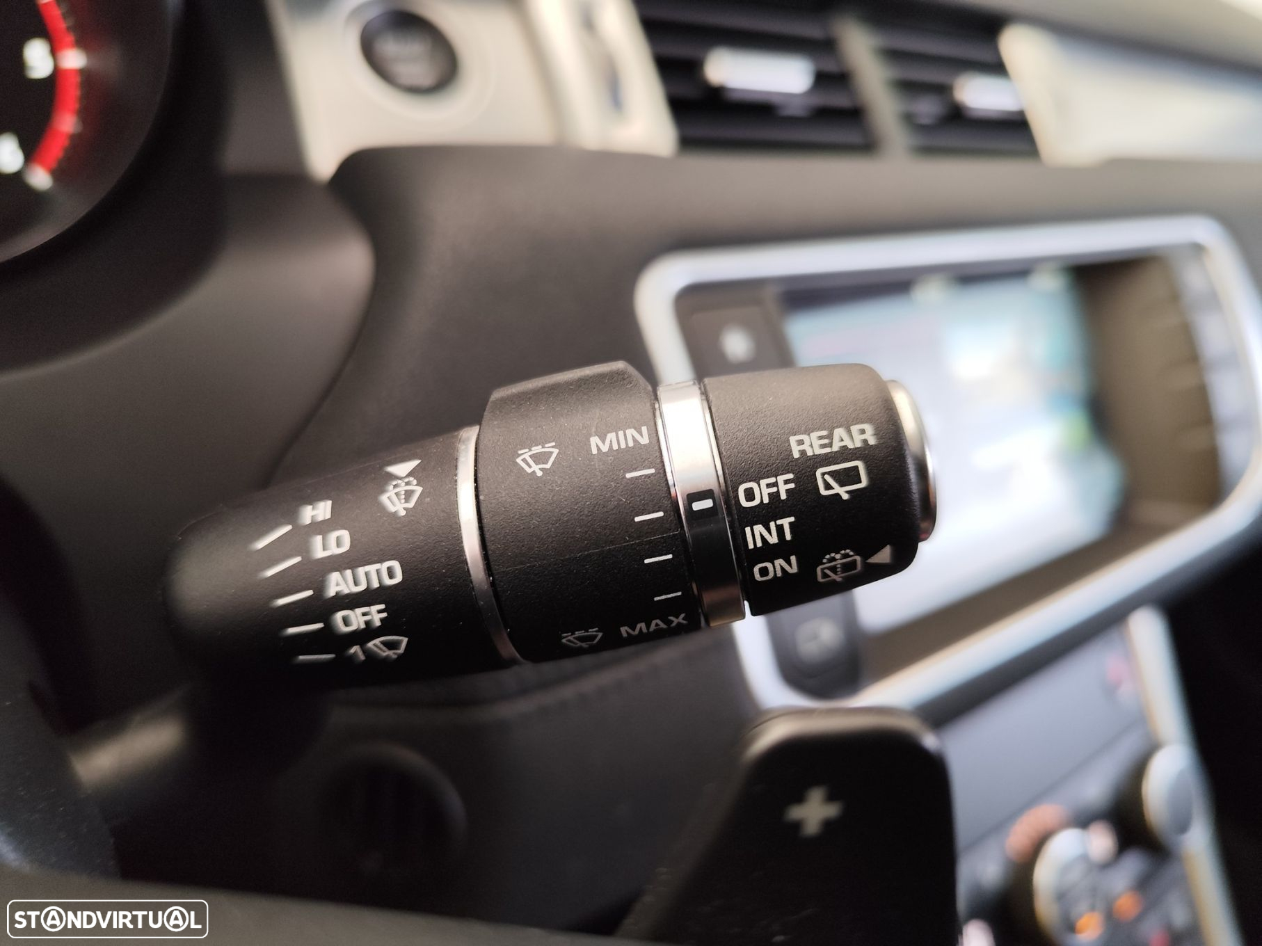 Land Rover Range Rover Evoque 2.0 TD4 SE Dynamic Auto - 16