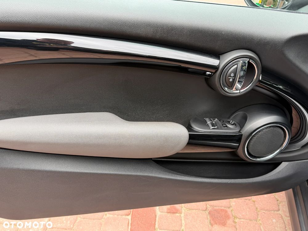 MINI Cooper John Works Trim - 27