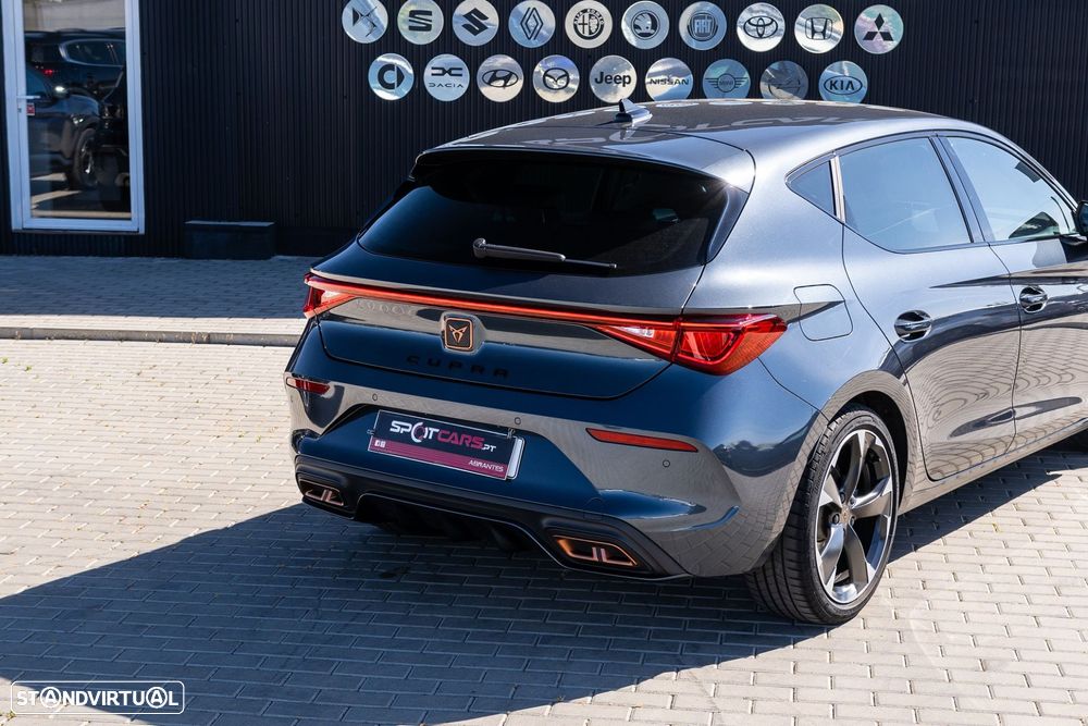 Cupra Leon 1.4 e-Hybrid MID DSG - 8