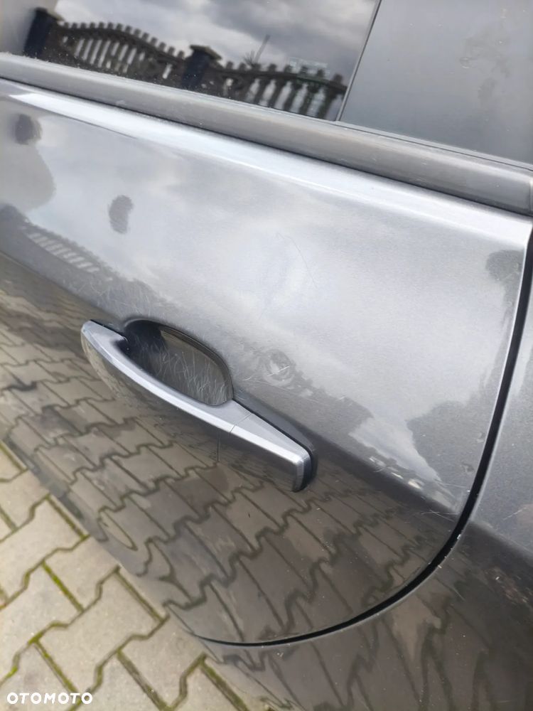 Opel Astra IV 1.7 CDTI Cosmo - 5