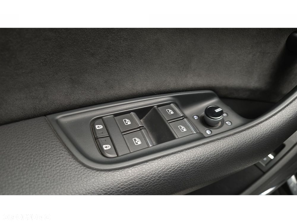 Audi Q8 - 30