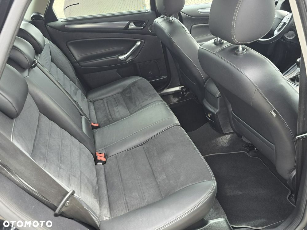 Ford Mondeo - 26