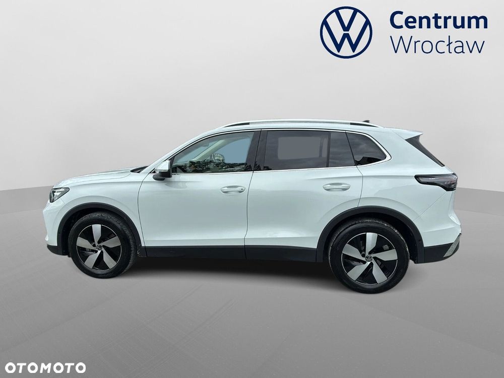 Volkswagen Tiguan - 12