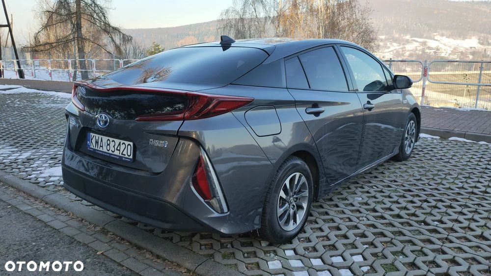 Toyota Prius 1.8 Hybrid Executive - 3