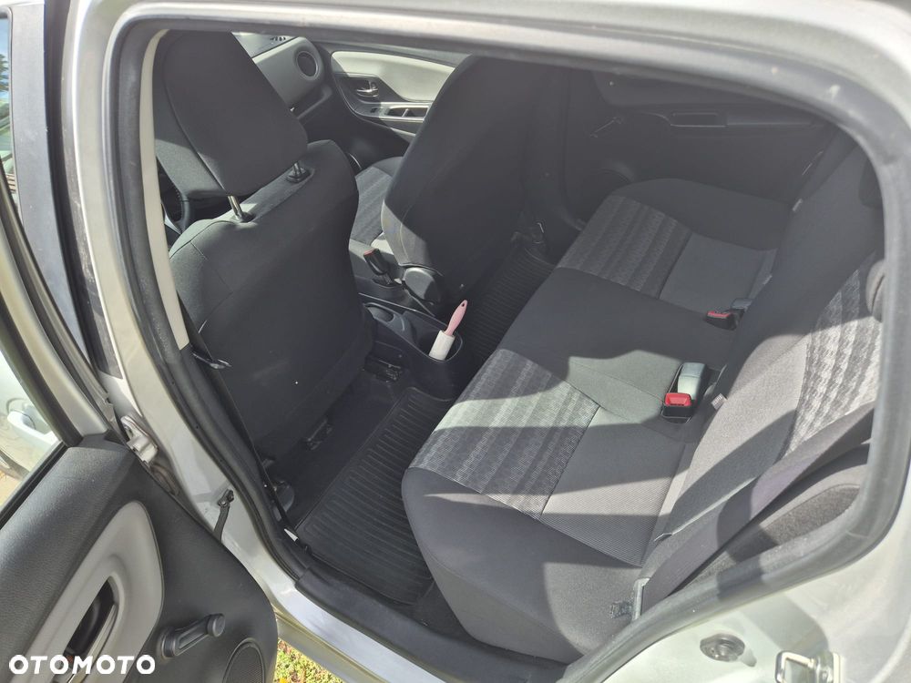 Toyota Yaris 1.0 Active EU6 - 8