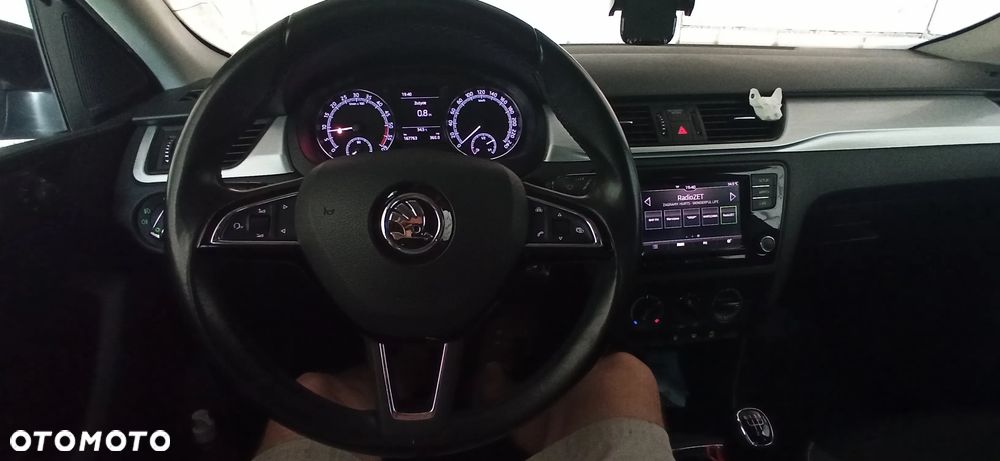 Skoda RAPID - 12