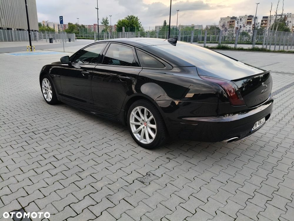 Jaguar XJ 3.0 D V6 R-Sport - 5