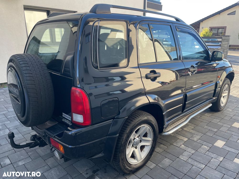 Suzuki Grand Vitara 2.0i - 5