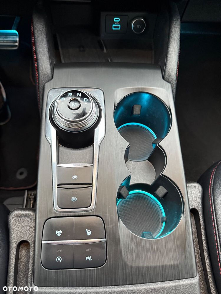 Ford Kuga 2.0 EcoBlue AWD ST-Line X - 22