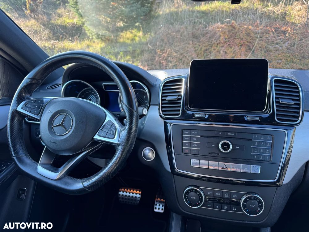 Mercedes-Benz GLE - 12