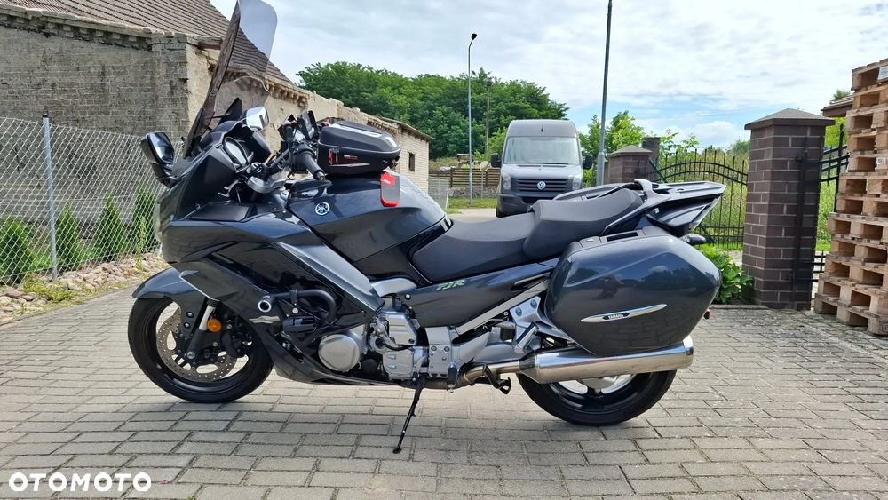 Yamaha FJR - 1