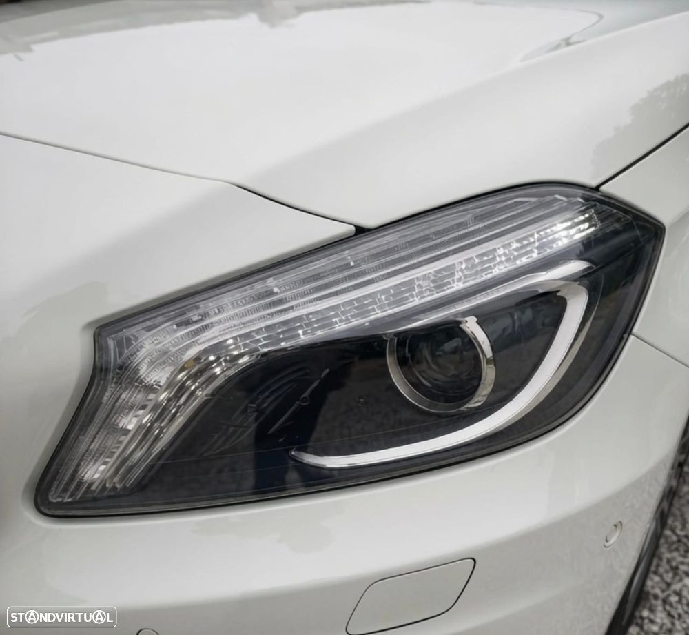 Mercedes-Benz A 180 CDI AMG Line - 15