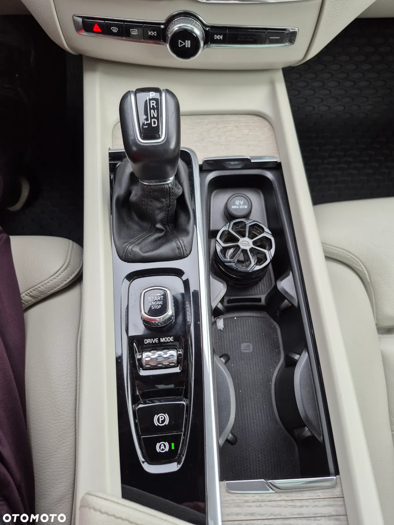 Volvo XC 60 D4 Inscription - 22