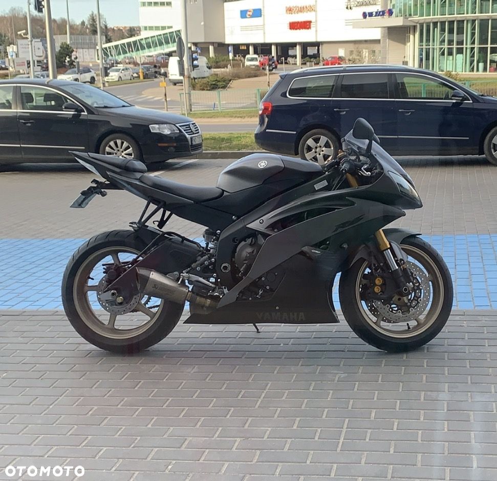 Yamaha R6 - 5