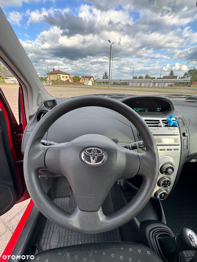 Toyota Yaris 1.3 Luna - 9