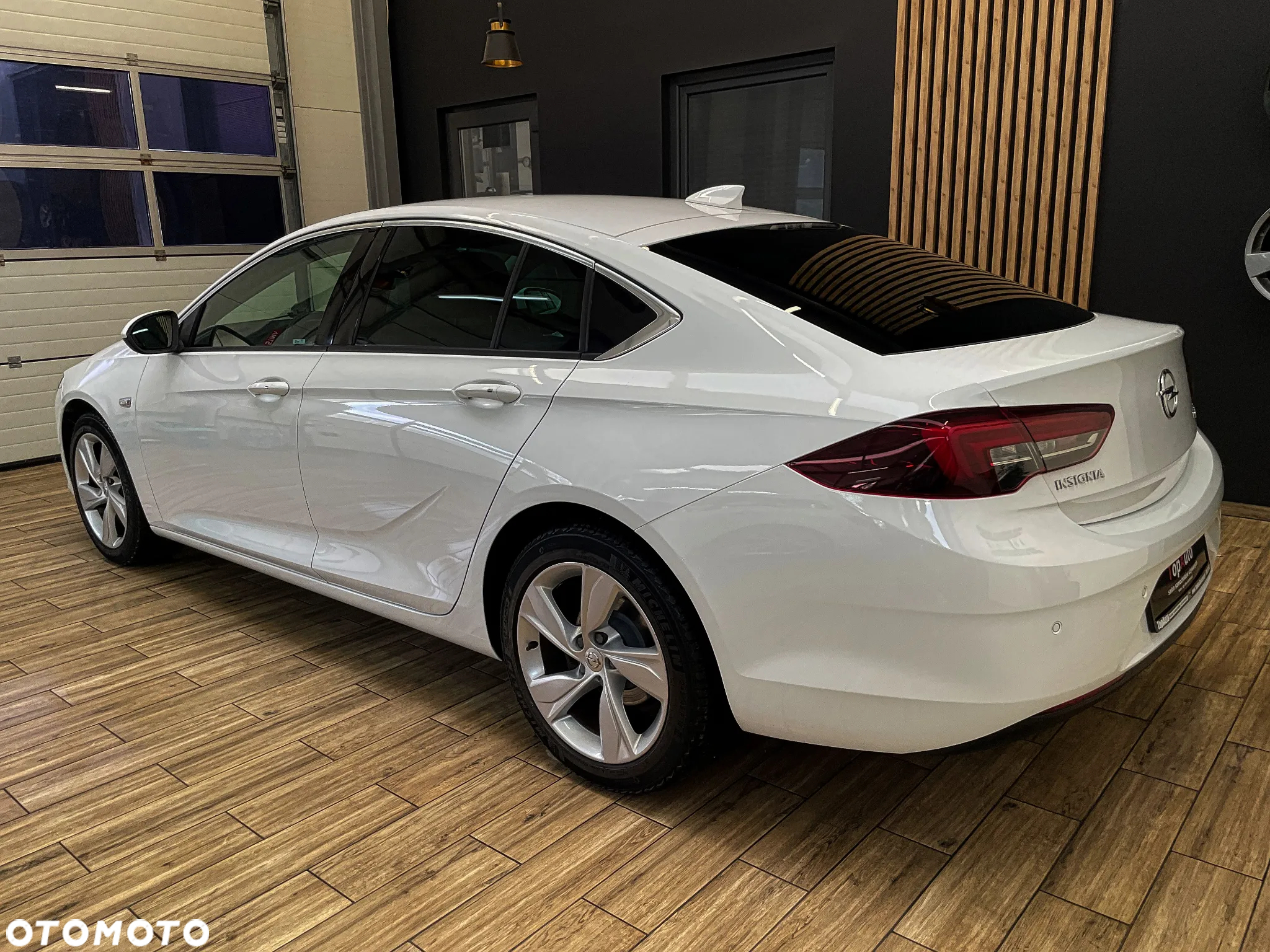 Opel Insignia 1.6 CDTI Enjoy S&S Eco - 10