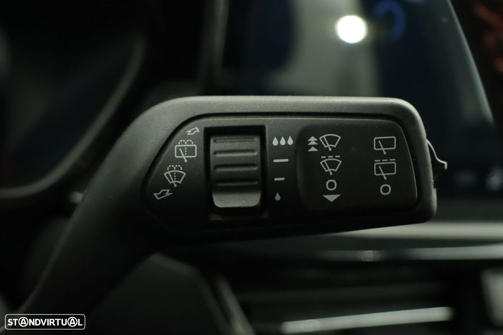 Ford Focus SW 1.0 EcoBoost MHEV ST-Line X - 18