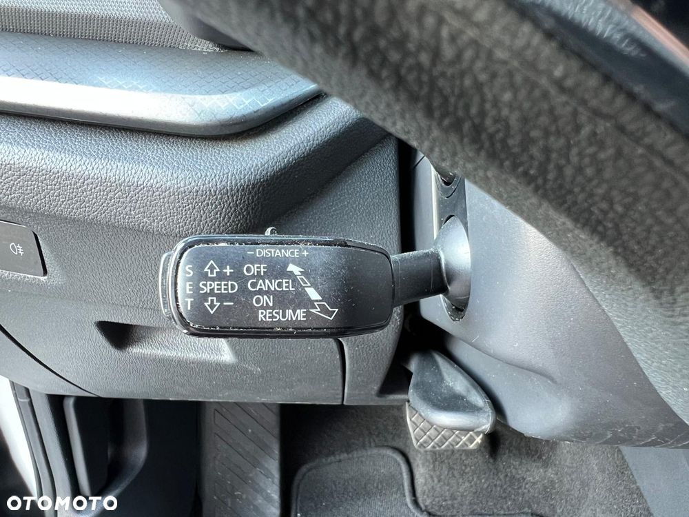 Skoda Octavia 2.0 TDI DSG Style - 23