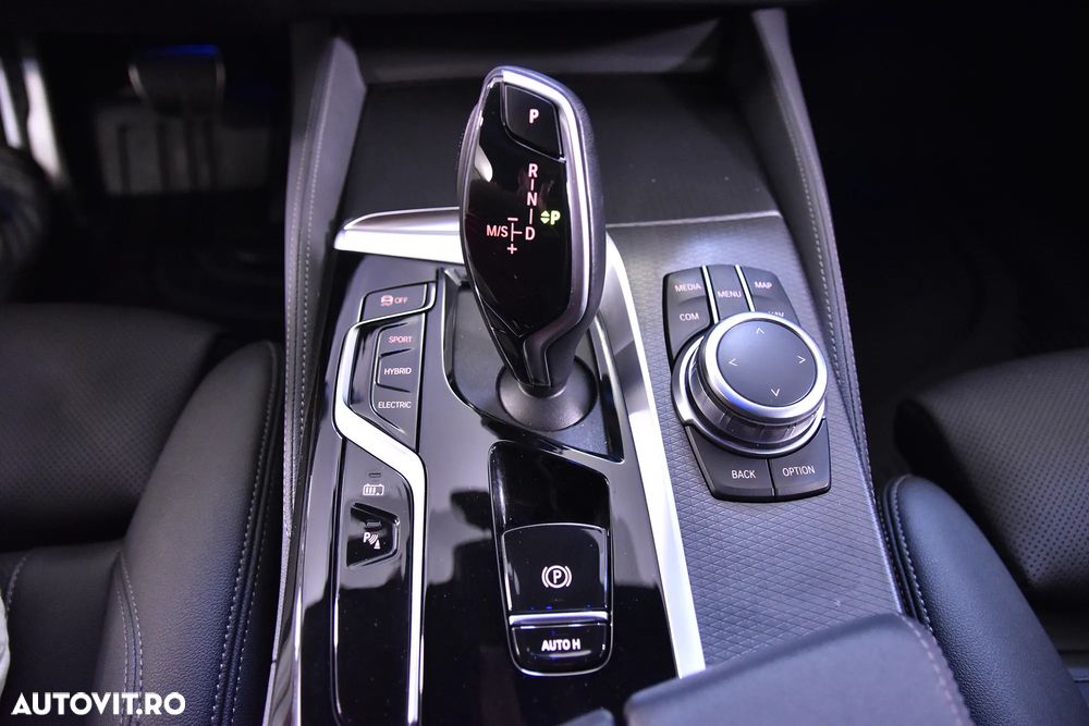 BMW Seria 5 530e xDrive AT PHEV - 16
