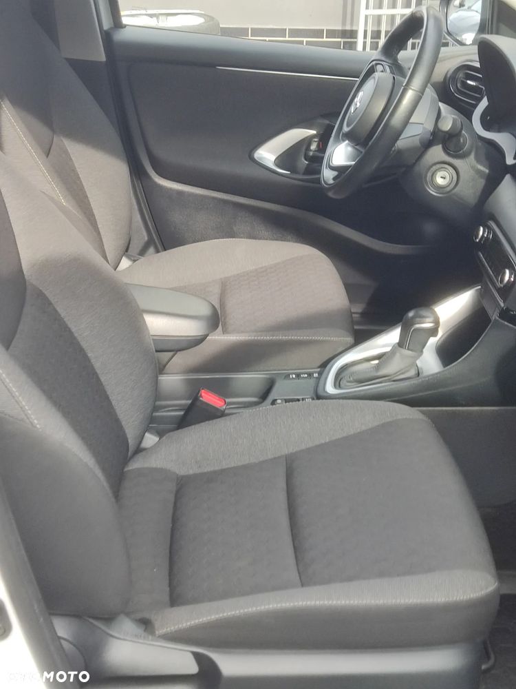 Mazda 2 Hybrid - 26