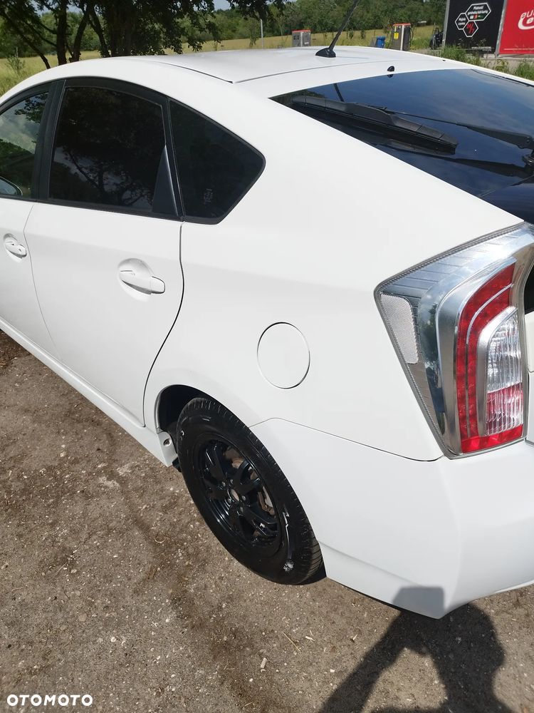 Toyota Prius 1.8 HSD Active - 24