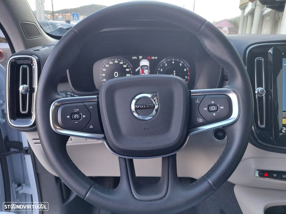 Volvo XC 40 1.5 T2 Plus Dark Auto - 13