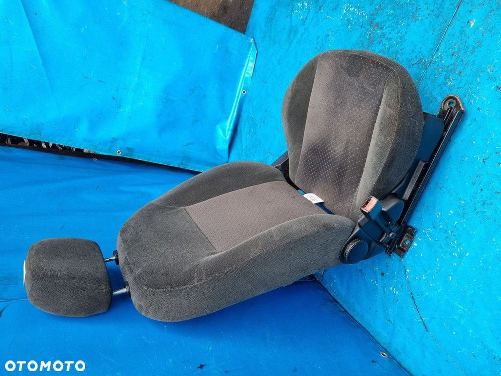 FORD FIESTA V FOTEL KIEROWCY - 4