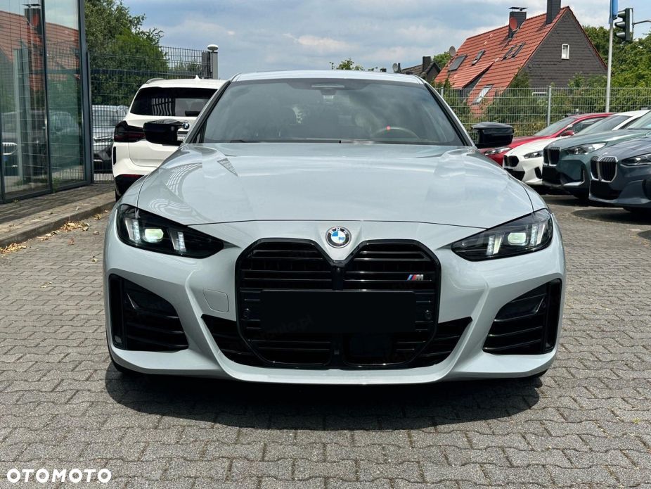 BMW Seria 4 M440i xDrive mHEV - 8