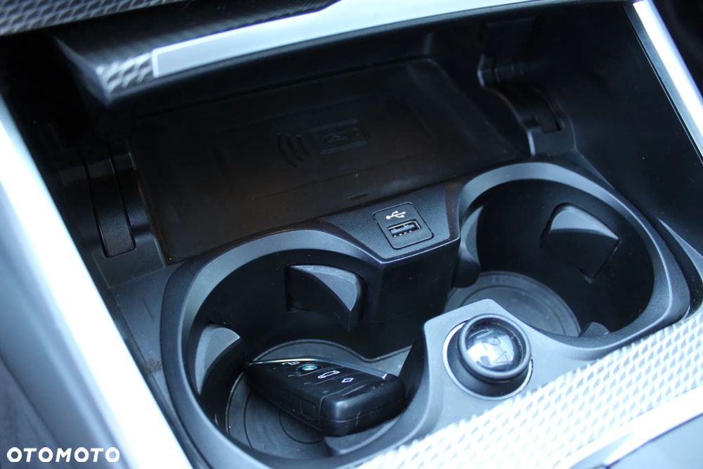 BMW Seria 3 318i M Sport sport - 19