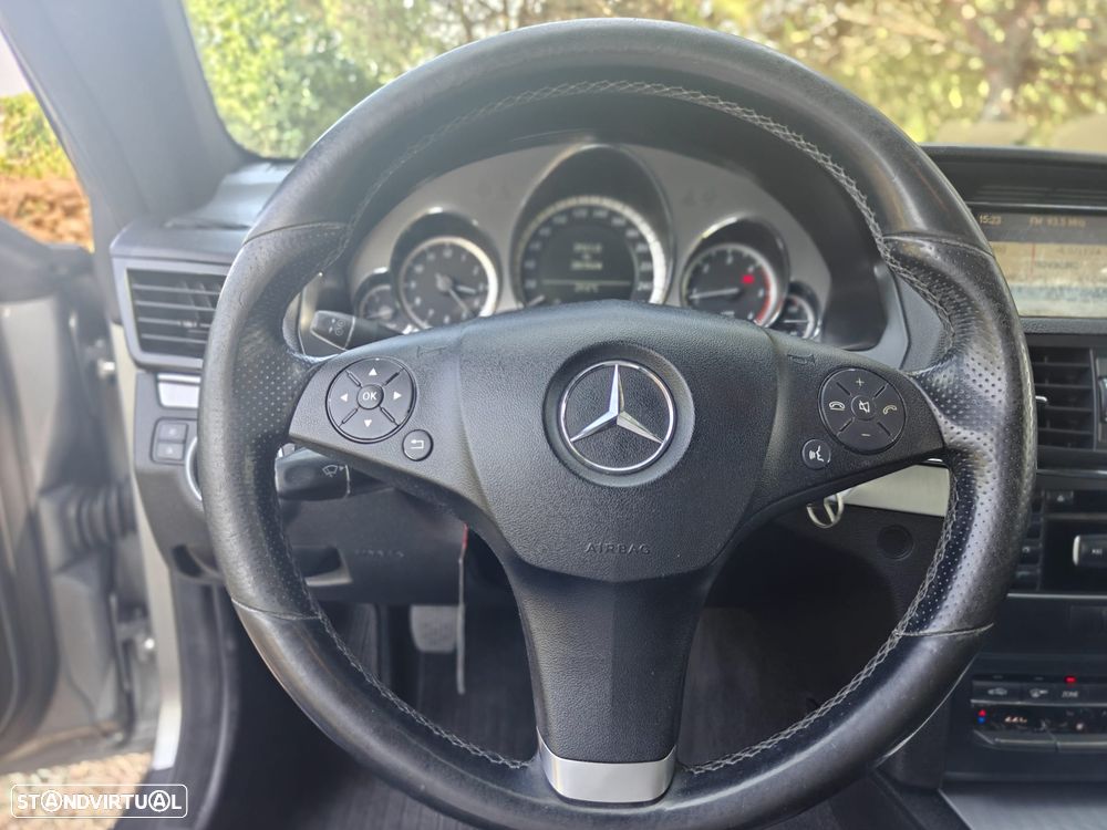 Mercedes-Benz E 220 CDi Avantgarde BlueEfficiency - 28